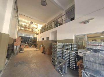 Bodega-Galpón · 491m² · Depósito C/oficina Venta V. Lugano Muy Buen Estado