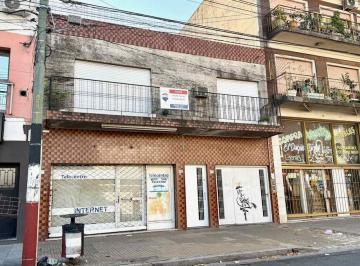 Local comercial · 221m² · 2 Cocheras · Venta en Block Casa y Local en Estrada Villa Maipu