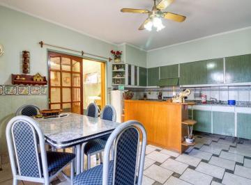 Casa · 333m² · 3 Ambientes · 1 Cochera · Venta Casa 3 Amb + Dep + Deposito C/coch - B° Naon