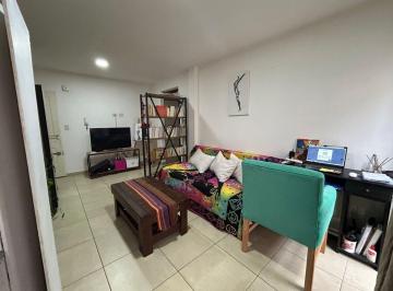 Departamento · 34m² · 2 Ambientes · 1 Cochera · Venta Depto 2 Amb con Pileta Lanus Este