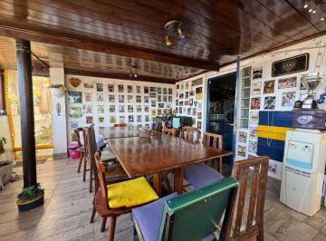 PH · 123m² · 5 Ambientes · 1 Cochera · Venta PH 5 Amb en Ciudadela C/cochera