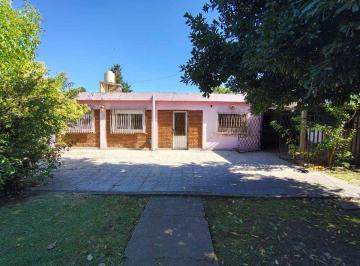 Casa · 130m² · 5 Ambientes · 1 Cochera · Casa 600 m² 4 Amb 2 Baños en Venta Los Polvorines
