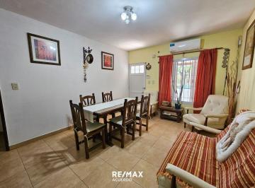 Casa · 155m² · 3 Ambientes · 2 Cocheras · Venta Casa 2 Dorm y Parque– Villa Ramallo
