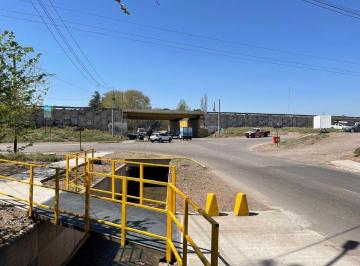 Terreno · 4200m² · Remax Vende Lote de 4200 m² Sobre Acceso Sur
