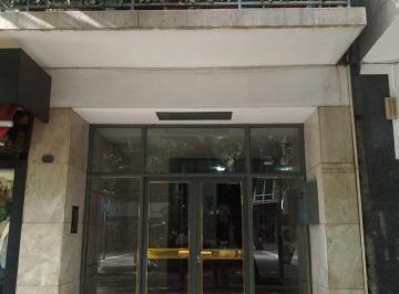 Departamento · 100m² · 5 Ambientes · Departamento a La Venta Peatonal Sarmiento