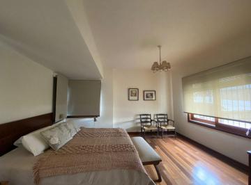 Departamento · 200m² · 6 Ambientes · 1 Cochera · Apartamento en Pleno Centro con Garage y Oficina