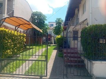 Casa · 53m² · 3 Ambientes · 1 Cochera · Dúplex Interno 2 Dorm. en Federación