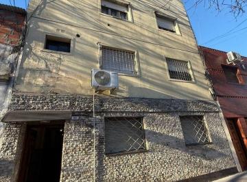 Departamento · 38m² · 3 Ambientes · Venta 3 Amb a Refaccionar Mataderos