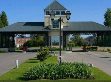 Terreno · 514m² · Excelente Lote Central en Pilar del Este.