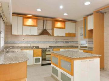 Casa · 149m² · 4 Ambientes · 1 Cochera · Venta PH Tipo Casa 4 Ambiente Valentín Alsina.
