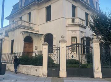 Casa · 1336m² · 27 Ambientes · 3 Cocheras · Casa en Esquina de 3 Plantas en Belgrano R