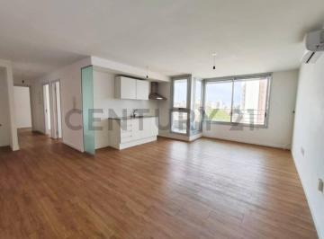 Departamento · 77m² · 3 Ambientes · Parque Batlle Venta Apartamento  2 Dorm. 77 m²  con Renta Activa $30.900