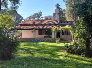 Quinta vacacional · 106m² · 2 Dormitorios · Casaquinta 3 Ambientes con Pileta y Gran Parque
