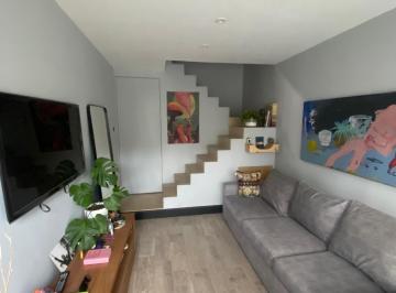 Departamento · 70m² · 2 Dormitorios · Alquiler PH 3 Amb Al Frente. Los Troncos.
