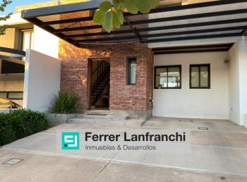 Casa · 119m² · 3 Ambientes · 1 Cochera · Duplex en Venta I 3 Dorm. I Lomas de Manatiales