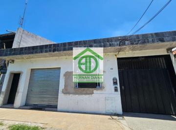 Bodega-Galpón de 1 ambiente, Tres de Febrero · Galpón + Local Comercial + Casa a Reciclar en Venta