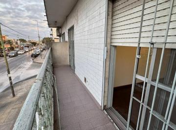 Departamento · 40m² · 3 Ambientes · Villa de Mayo - Excelente Depto de 2 Dorm.!