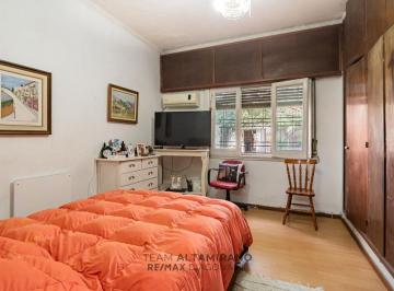 Casa · 155m² · 4 Ambientes · 1 Cochera · Casa en Venta en Quilmes