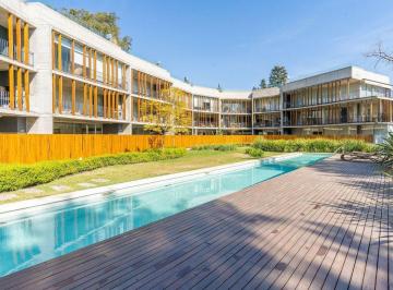 Casa · 182m² · 5 Ambientes · 2 Cocheras · Venta 5 Amb. Om Punta Chica con Cochera