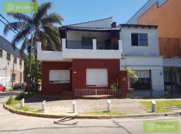 PH · 45m² · 1 Ambiente · Alquiler - PH en Planta Alta 1amb. con Terraza y Parrilla en Beccar