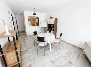 Departamento · 43m² · 2 Ambientes · Departamento en Venta de 1 Dormitorio en Guemes Al 2000, Zona Rio, en Centro, Rosario