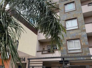 Departamento de 2 ambientes, La Matanza · Deparamento 2 Ambientes Al Contrafrente con Balcon y Terraza en Comun con Parrillas. Villa Luzuriaga