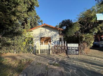 Casa · 150m² · 4 Ambientes · Chalet en Venta, Sobre Calle Ceibos - Ciudad Jardín