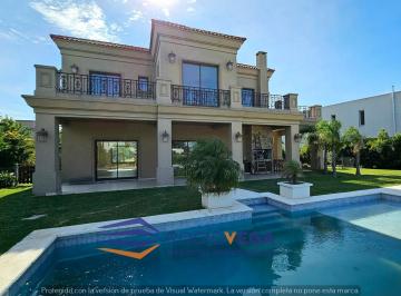 Casa · 336m² · 5 Ambientes · 2 Cocheras · Casa en Alquiler en Country Terravista General Rodriguez