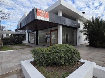 Local comercial · 200m² · Importante Local Comercial Esquina Sobre Av Rafael Nuñez