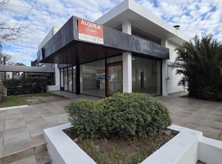 Local comercial · 200m²