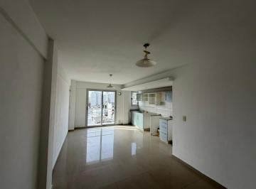 Departamento · 40m² · 2 Ambientes · Departamento Dos Ambientes en Alquiler en Wilde Centro