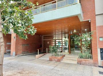 Departamento · 68m² · 3 Ambientes · 1 Cochera · Departamento en Venta de Tres Ambientes con Cochera y Palier Privado en Coghlan.