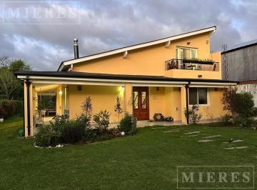 Casa · 178m² · 3 Ambientes · Casa en Venta Los Aromos, Loma Verde
