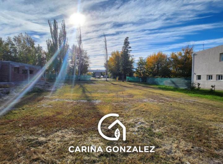 Terreno · 805m²
