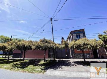 Casa · 153m² · 6 Ambientes · 2 Cocheras · Casa en Venta - 4 Dorm. 2 Baños - Cochera - San Carlos, La Plata