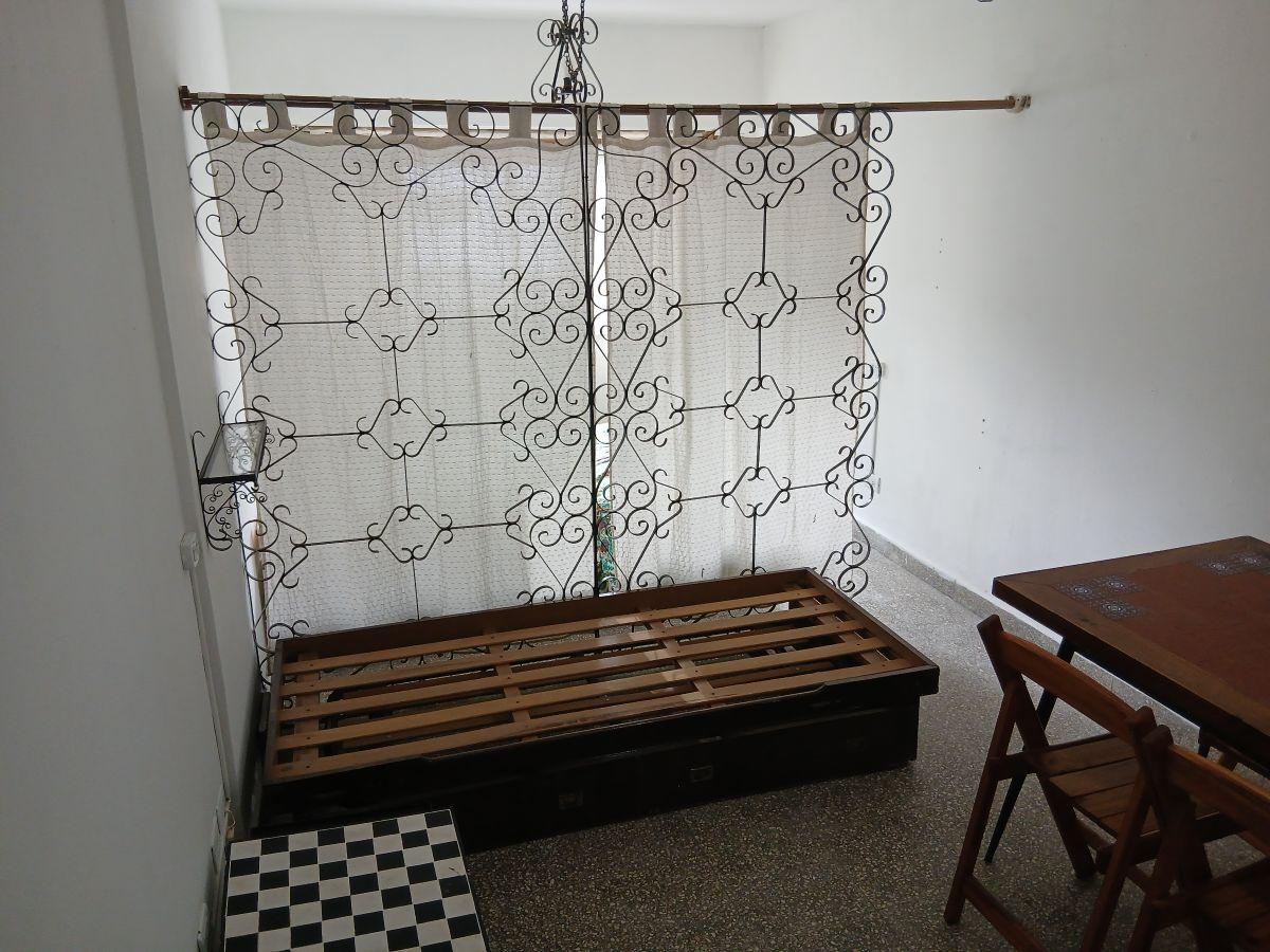 Depto 1 amb, 30m² contrafrente con cocina separada — Centro