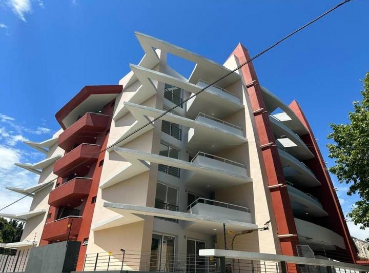 Departamento · 80m² · 3 Ambientes · 1 Cochera