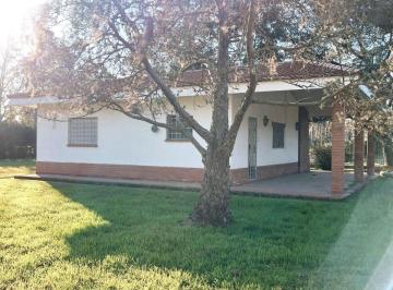 Quinta vacacional de 3 ambientes, Funes · Casa Quinta Sobre R9 Funes