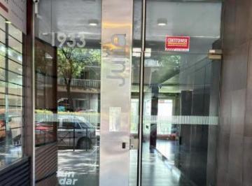 Oficina comercial · 70m² · 1 Ambiente · Oficina en Av Pellegrini 1931, Edificio Julia. Zona Tribunales