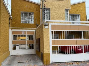 Departamento · 90m² · 3 Dormitorios · 1 Cochera · Departamento en Calle Huarpes Sexta Sección