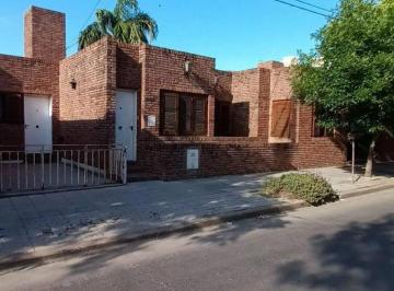 Casa · 83m² · 4 Ambientes · 1 Cochera · Casa en Venta en Pergamino en Zona Centrica