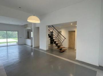 Casa · 180m² - Matias Vellaz Mahfud · Dueño Vende o Permuta en Refacción / Apto Credito o Flipping