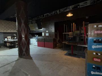 Local comercial de 3 ambientes, Ciudad de Mendoza · Local Comercial en Subsuelo | Galería Tonsa, Capital · 196 m² Propios + Entrepiso · Usd 47.000 | Inf
