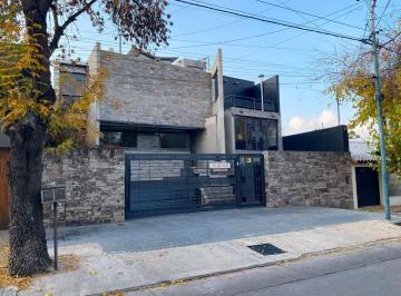 Casa de 11 ambientes, Godoy Cruz · Excelete Casa en Venta o Alquiler
