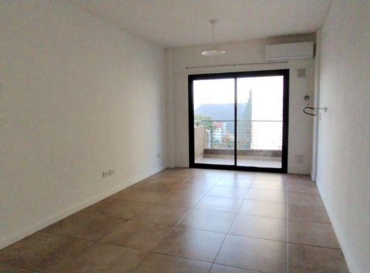 Departamento Monoambiente Balcon, Gas, Aire, Sum - Artigas Al 4900