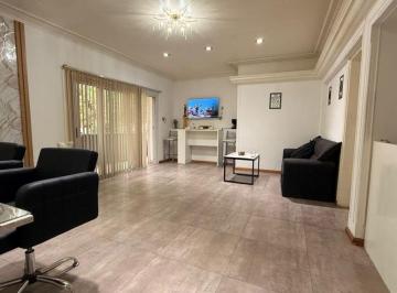 Departamento de 6 ambientes, Ciudad de Mendoza · Departamento en Venta en Centro