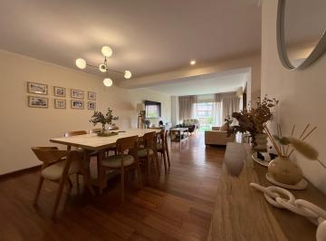 Departamento · 202m² · 4 Dormitorios · 1 Cochera · Venta - Apto Credito Departamento Triplex 3 Dorm. 4 Baños - Nueva Cordoba