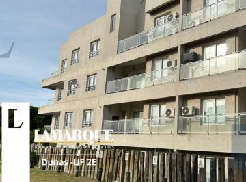 Departamento · 40m² · 2 Ambientes · 1 Cochera · Departamento Dos Ambientes a La Calle, Frente a La Playa. Casi a Estrenar.