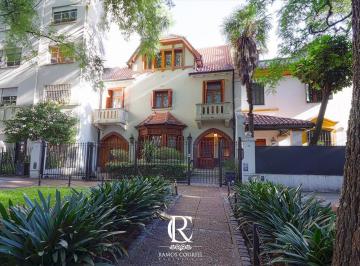 Casa · 520m² · 5 Ambientes · 3 Cocheras · Venta Casa de Estilo 720 m², Patio Parrilla, 2 Coch - Av Melián y Echeverría (Belgrano R)