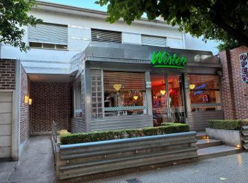 Local comercial · 400m² · 6 Ambientes · Local en Lomitas Ideal Gastronomia